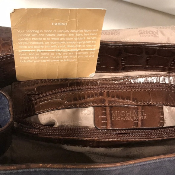 Michael Kors canvas and crocodile handbag - Picture 5 of 6